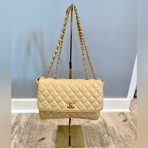 *RARE* Vintage Chanel
Flap Bag, 24krt gold plated (Coco trademark relaunch)